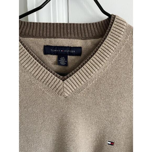 Tommy Hilfiger Sweater - Picture 1 of 3